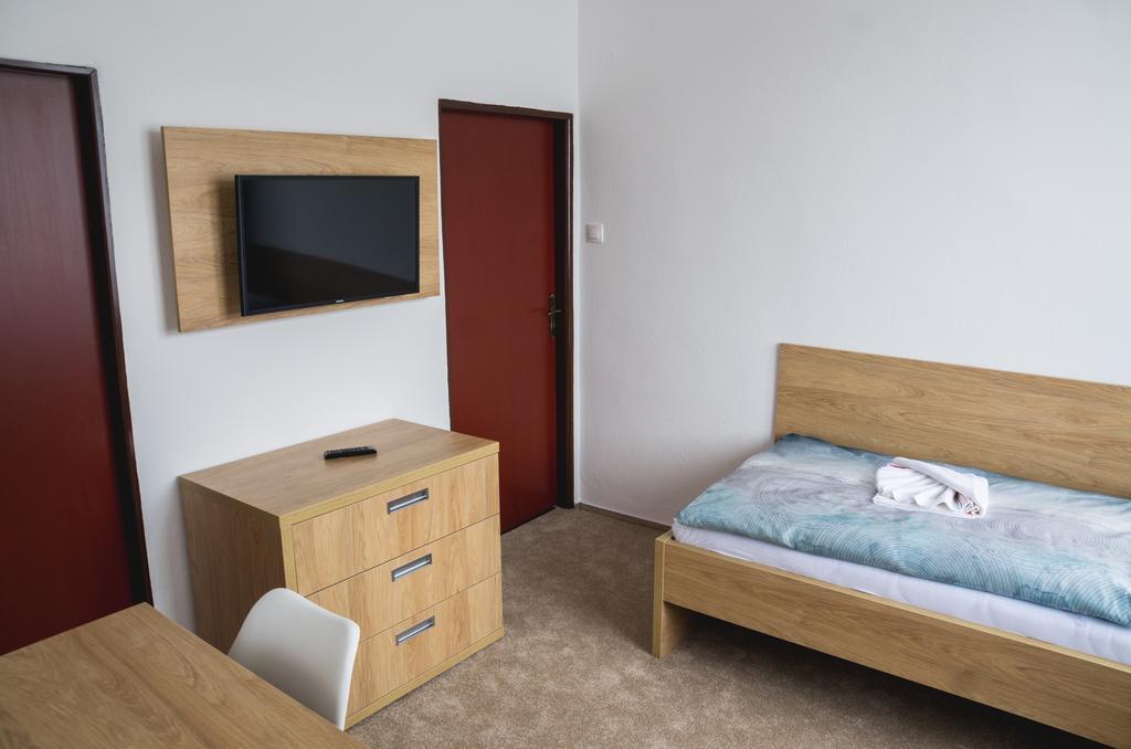 Hotel Bothe Považská Bystrica Exteriör bild