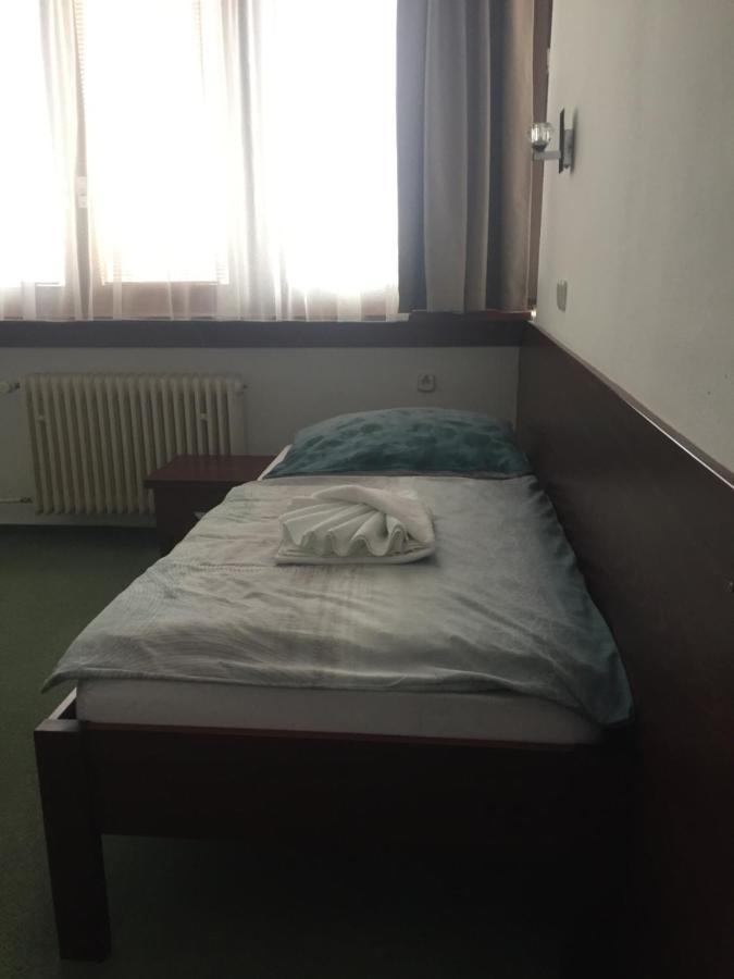 Hotel Bothe Považská Bystrica Exteriör bild
